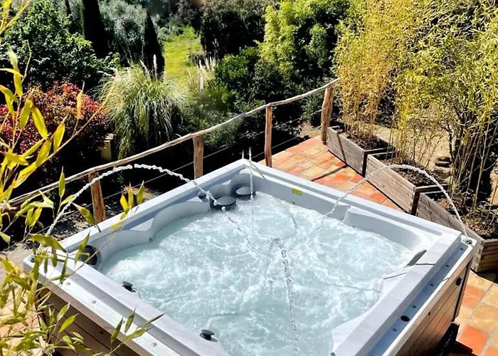 イン U Sirenu サルテーヌ